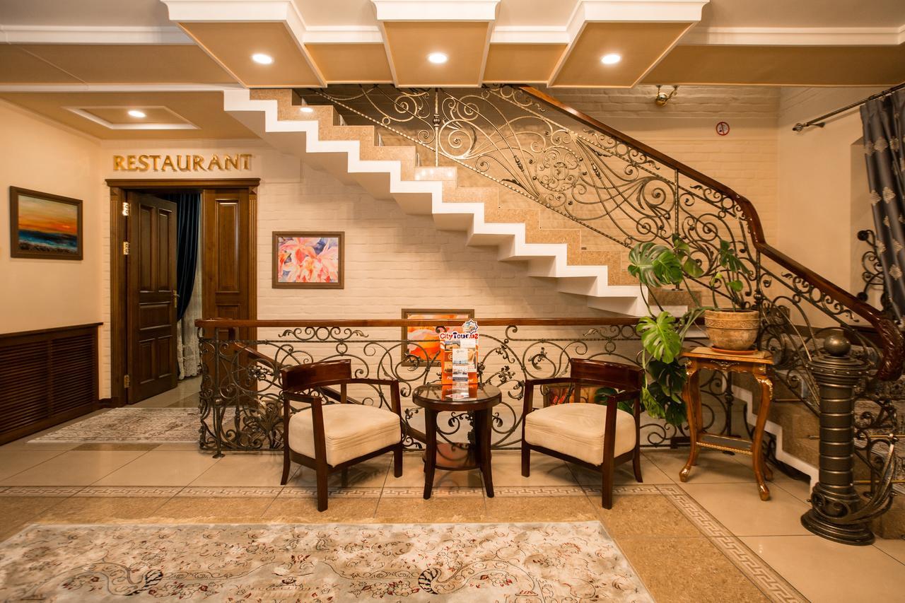 Hotel Bek Tashkent Esterno foto