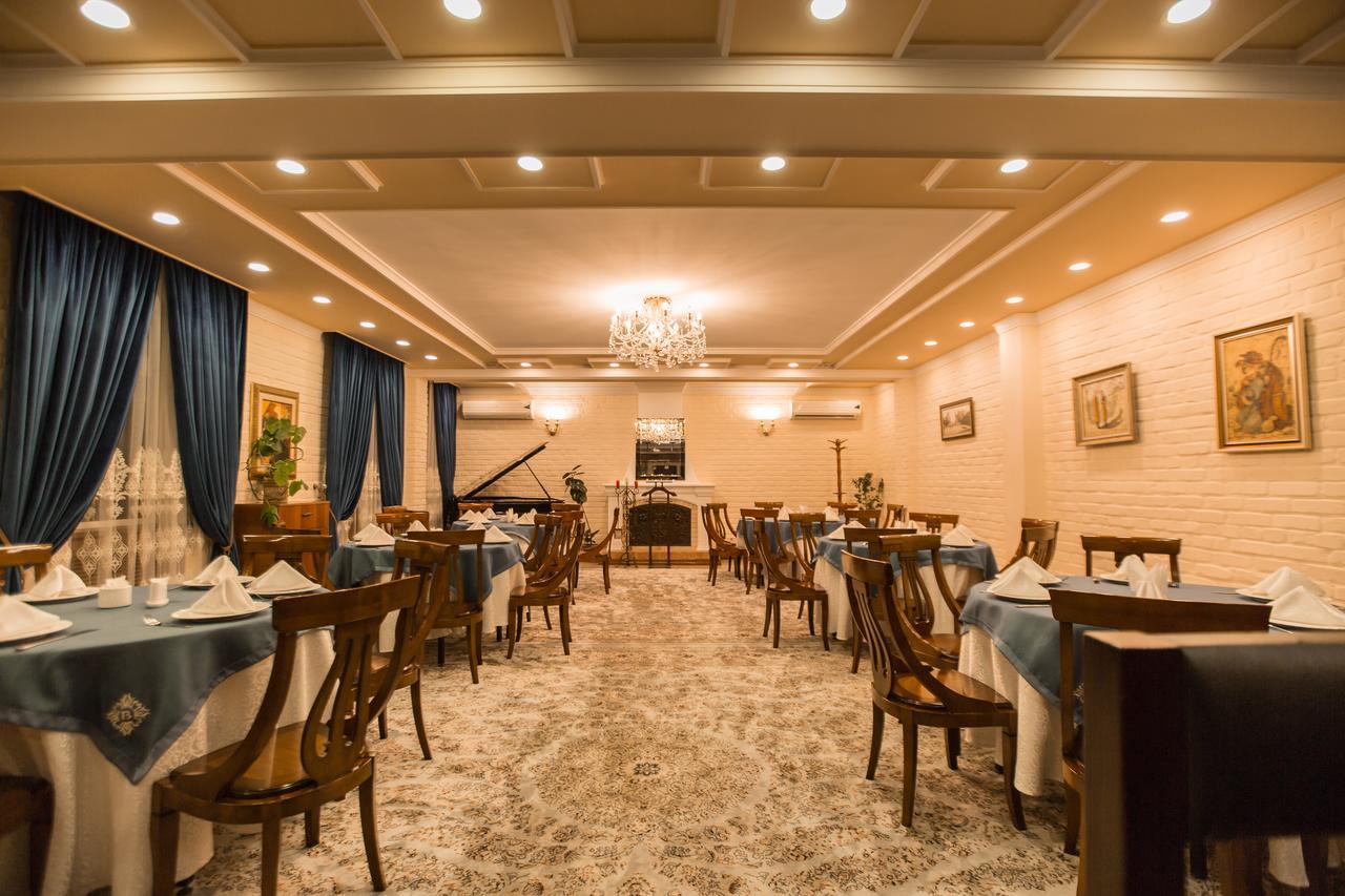 Hotel Bek Tashkent Esterno foto