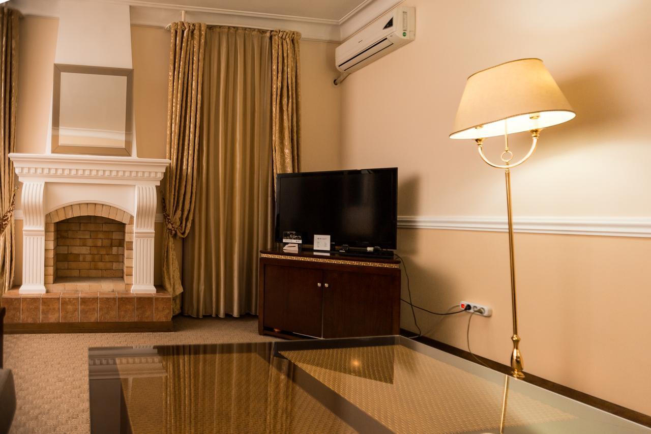 Hotel Bek Tashkent Esterno foto
