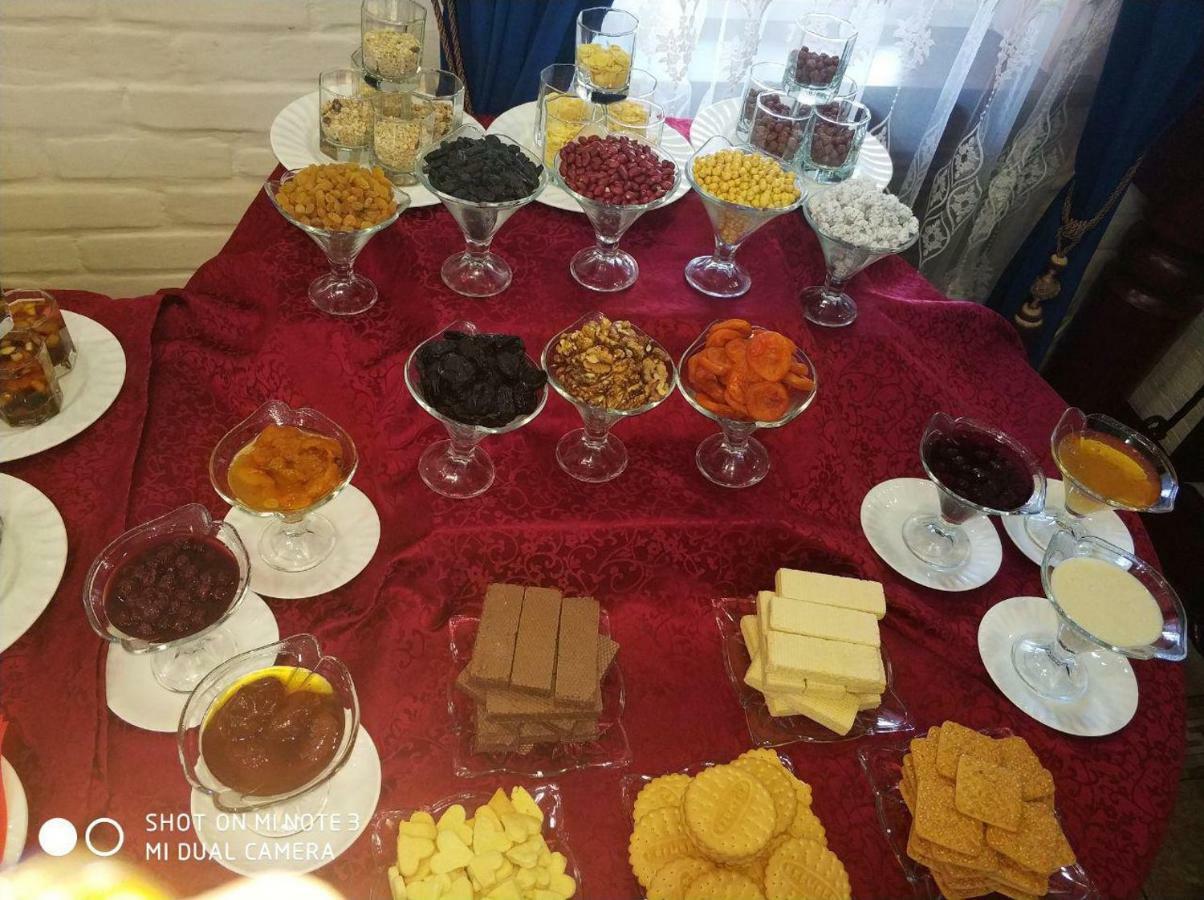 Hotel Bek Tashkent Esterno foto